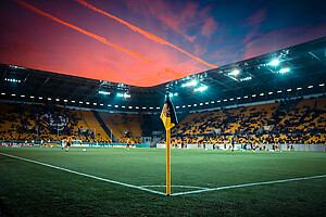 Das neue Stadion beim DFB-Pokalspiel gegen den FC St. Pauli.