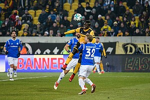 Moussa Koné im Zweikampf gegen Holland.