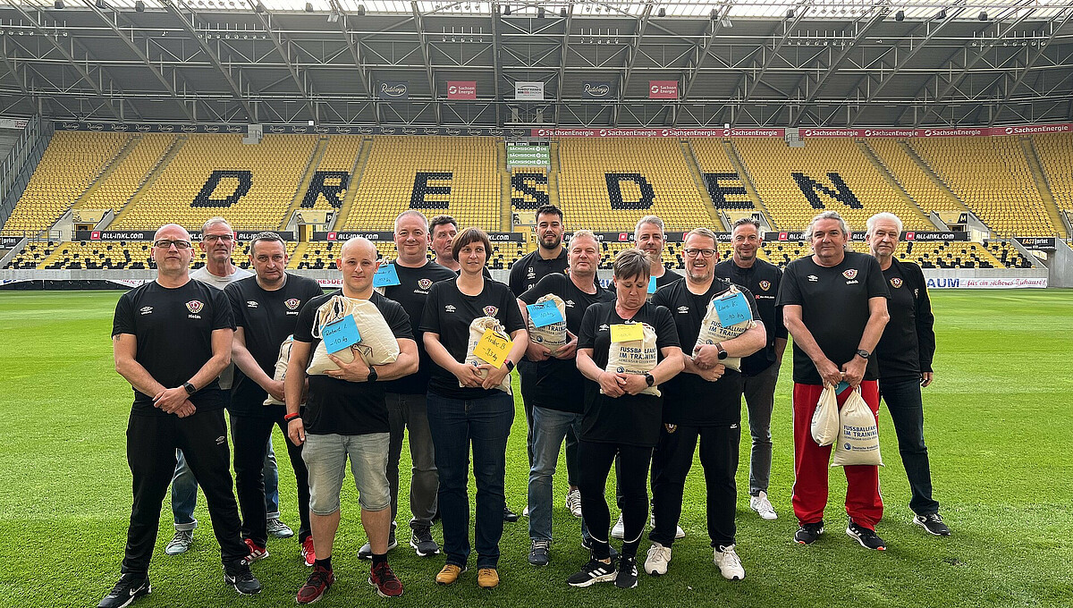 11. „Fußballfans Im Training“-Kurs Nimmt 135 Kilo Ab ...